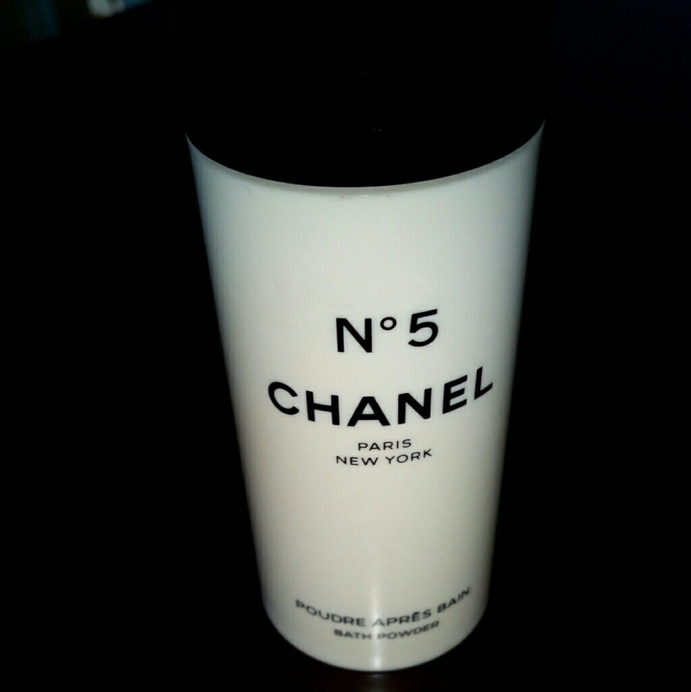 Chanel bath powder